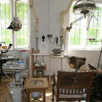 Praxis des Dentisten Kurt Mühmler  | © Triestingtaler Heimat und Regionalmuseum Weissenbach, Foto: PeterS Dentistenpraxis Kurt Mühmler