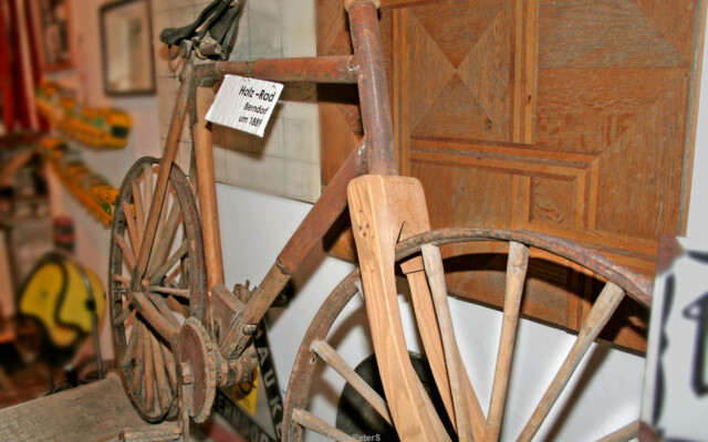 Holzrad, Berndorf 1889 | © Triestingtaler Heimat und Regionalmuseum Weissenbach, Foto: PeterS Holzrad