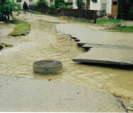 Was vom "Bäckergassl" übrig blieb ... | Foto: Doris Sperlich Hochwasser Furth 2002
